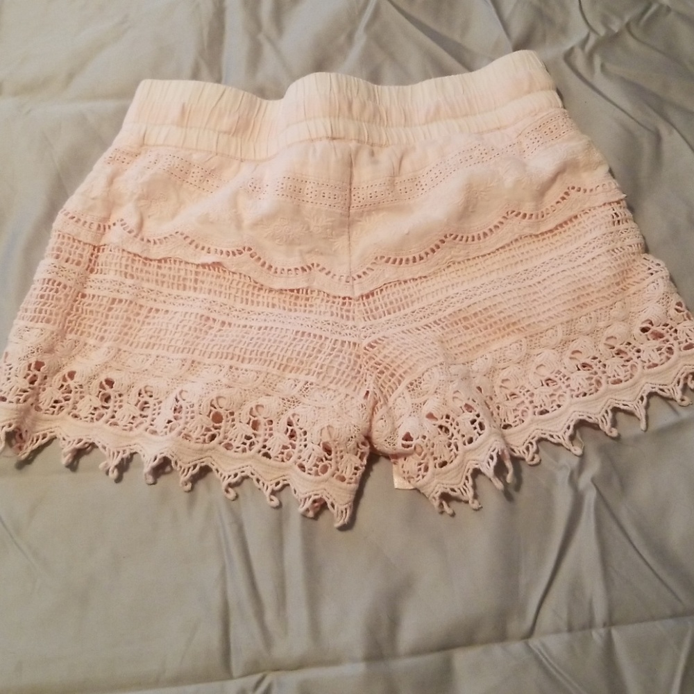 Shorts - Picture 2 of 3